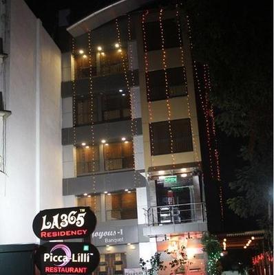 La 365 Residency